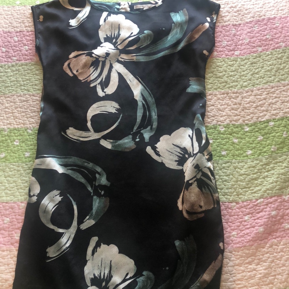 Bow patterned dress